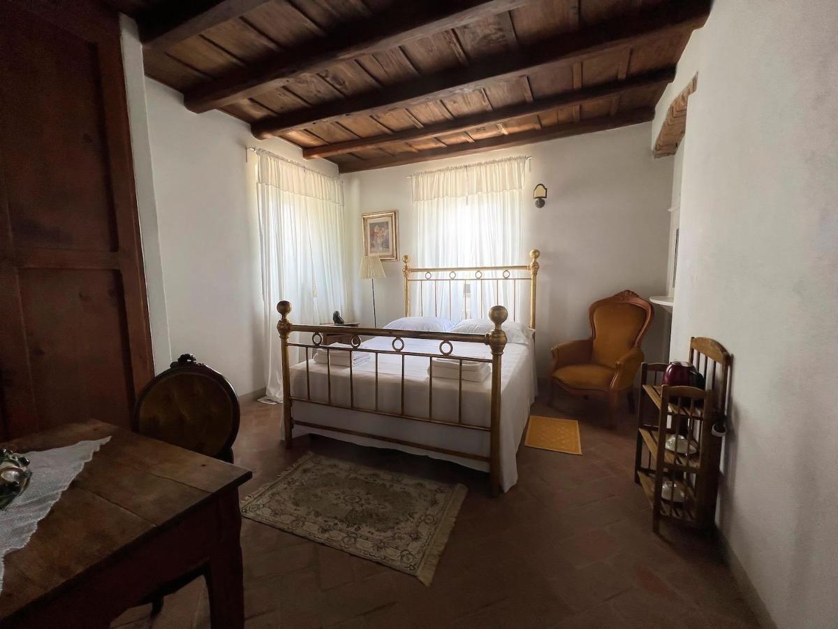 ポンタッシエーヴェ Podere Belvedere Tuscanyヴィラ エクステリア 写真